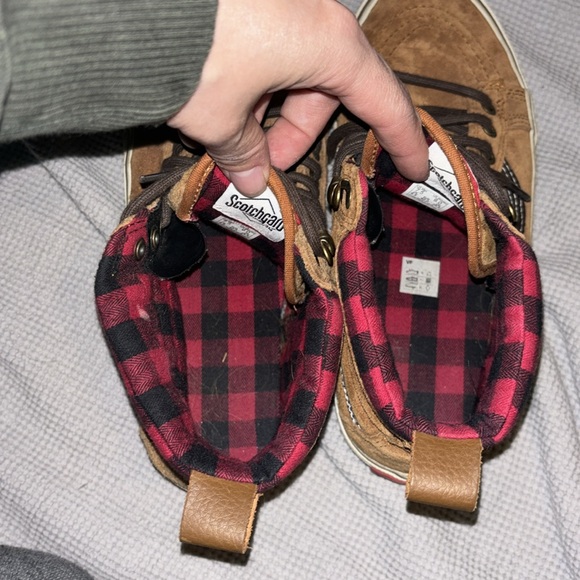 VANS scotchgard sk8 hi MTE brown, red plaid SIZE 9W/7.5M - Picture 2 of 5